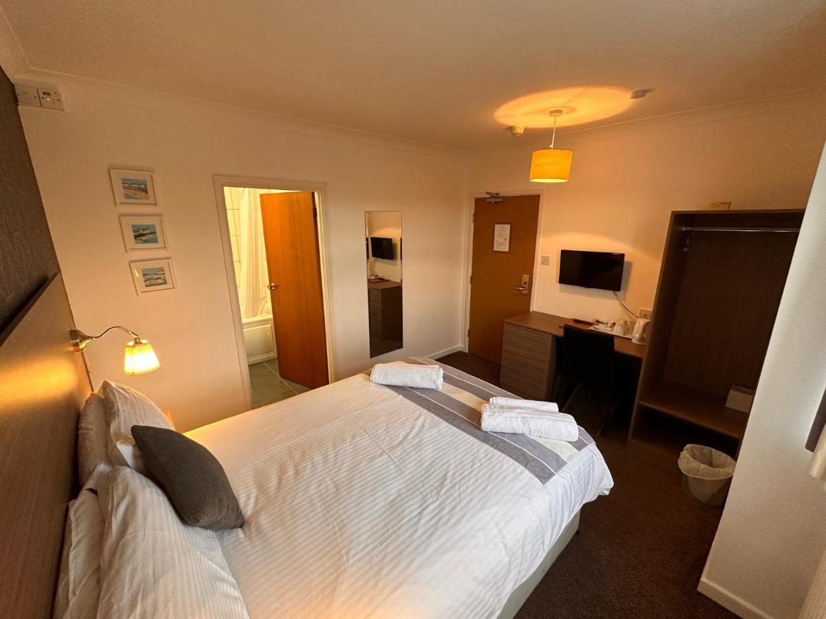 Pine Lodge Hotel & Restaurant Mansfield Buitenkant foto