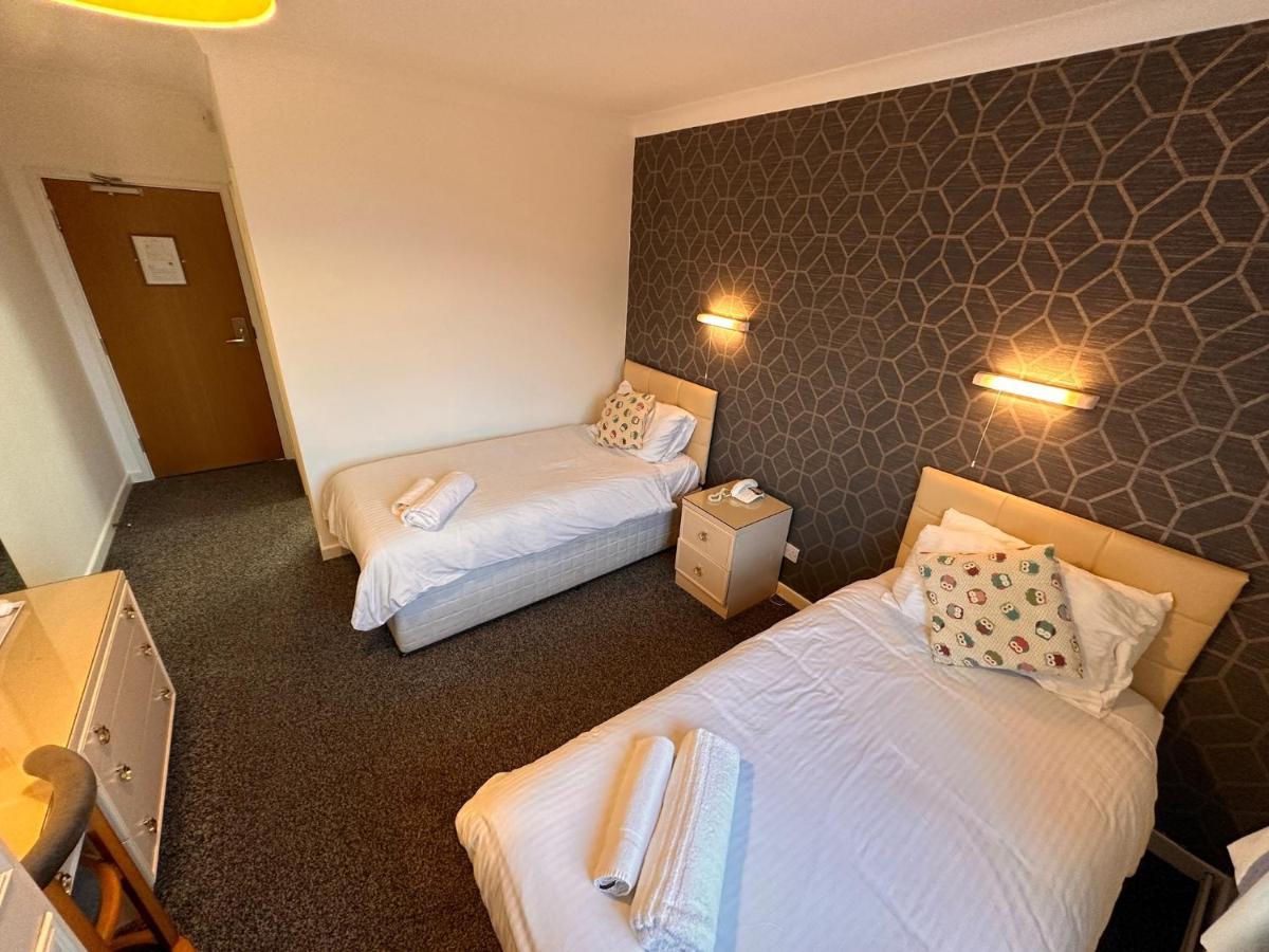Pine Lodge Hotel & Restaurant Mansfield Buitenkant foto