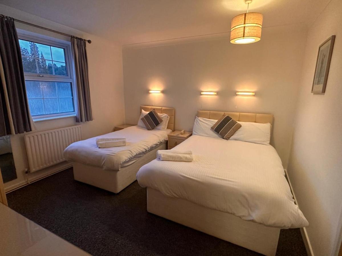 Pine Lodge Hotel & Restaurant Mansfield Buitenkant foto