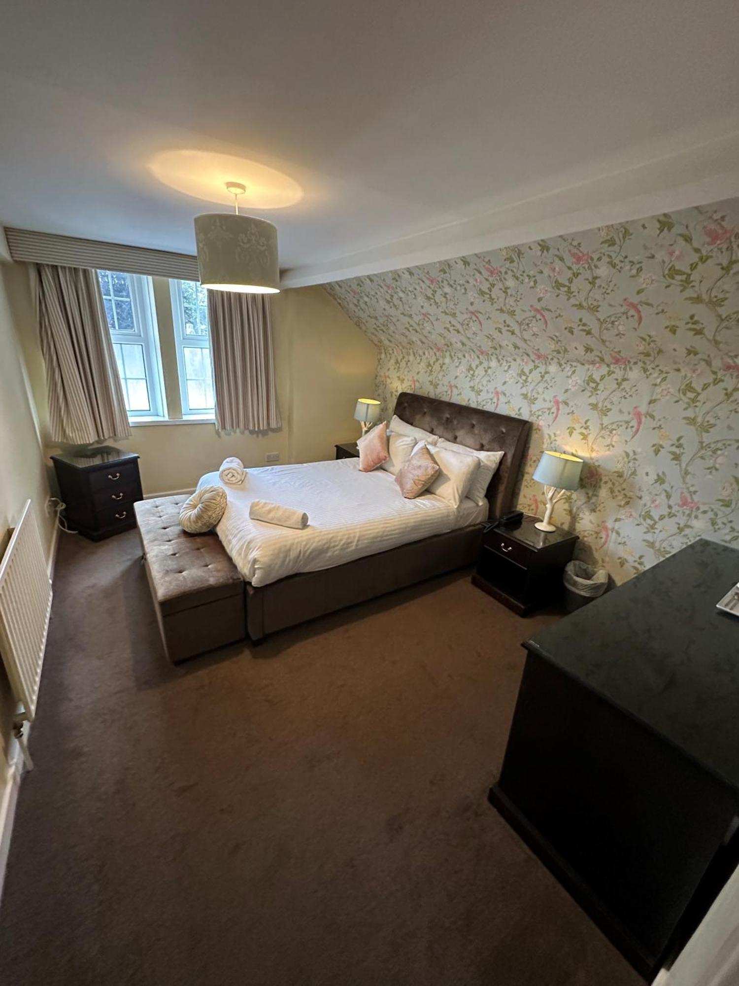 Pine Lodge Hotel & Restaurant Mansfield Buitenkant foto