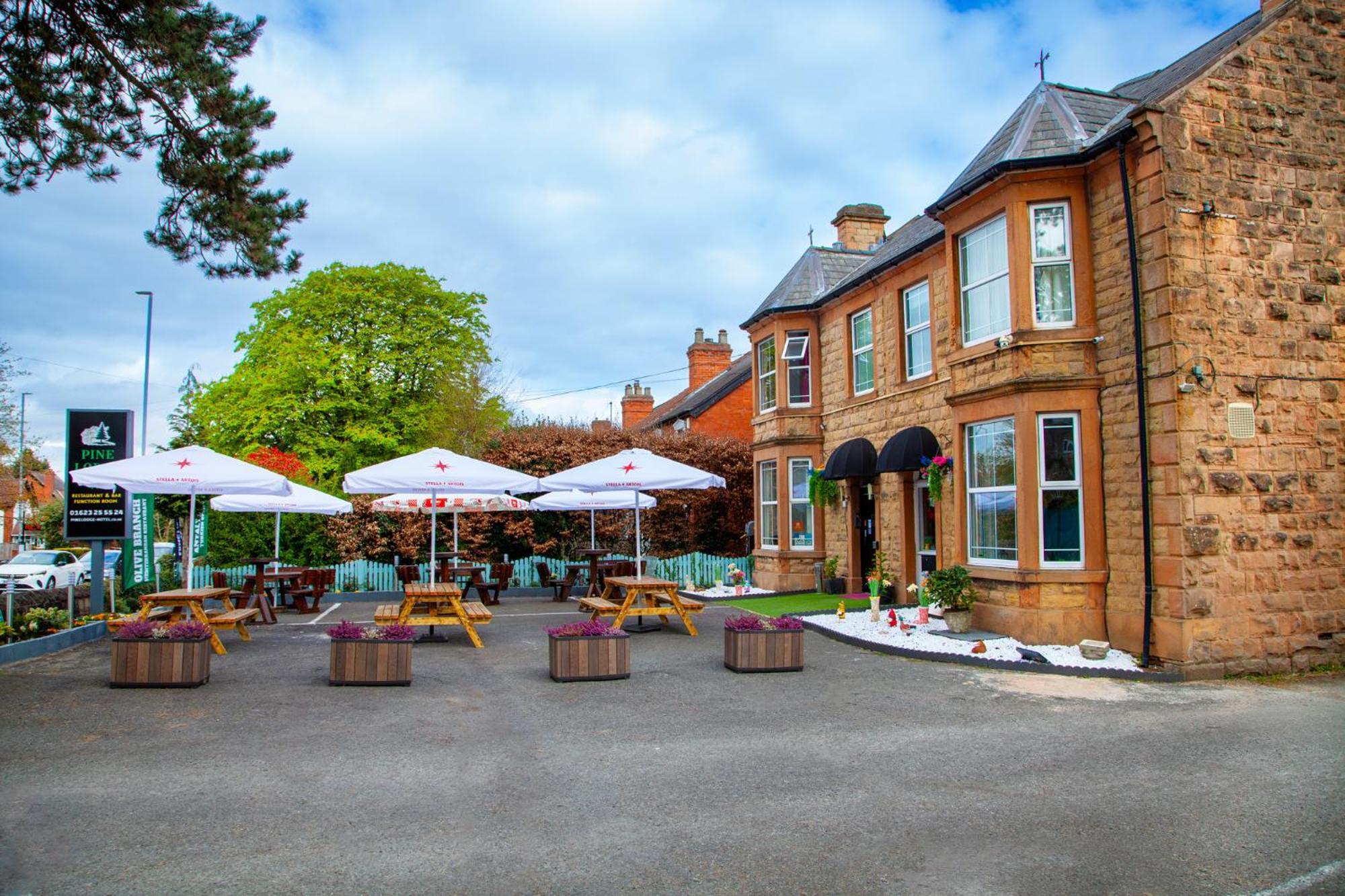 Pine Lodge Hotel & Restaurant Mansfield Buitenkant foto